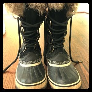 Joan of Arc Sorel boots